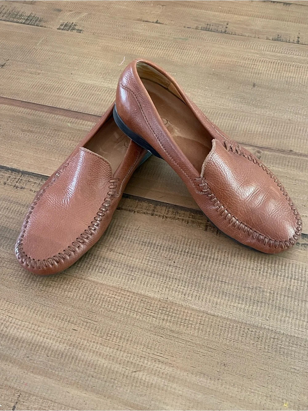 Classic Men's Tan Leather Slip-On Loafers